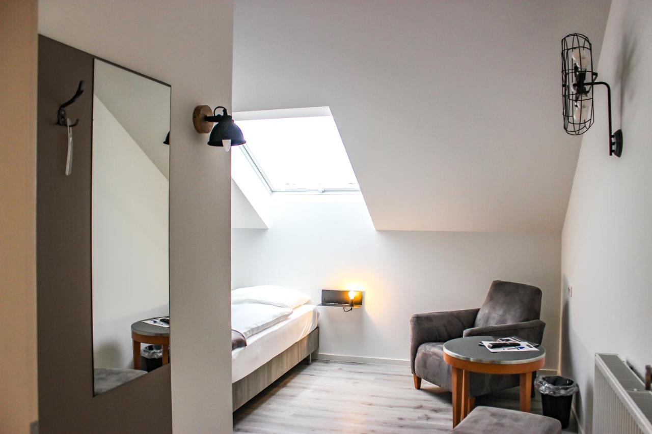 Prima Inn Unterkunft Direkt Ueber Der "Bar Am Minimax" Neuruppin Buitenkant foto