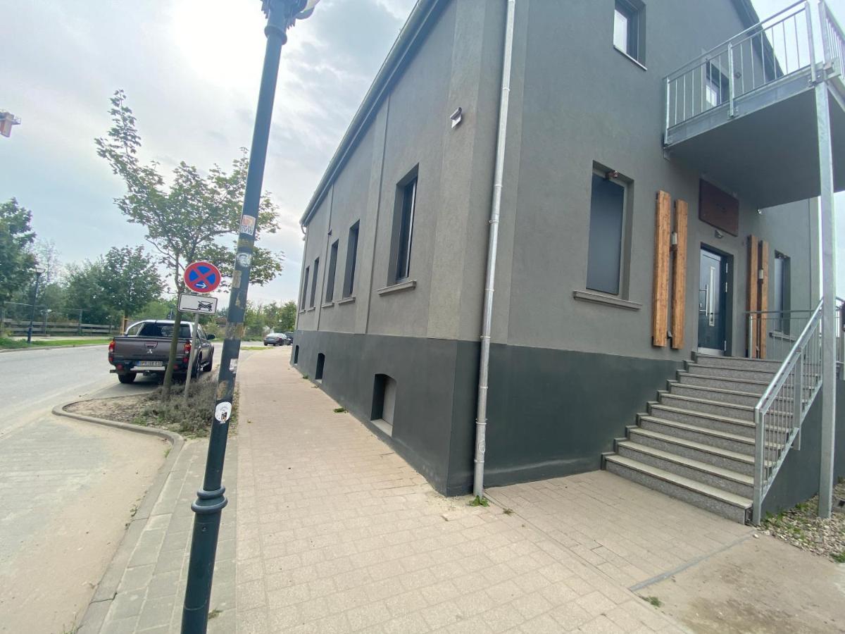 Prima Inn Unterkunft Direkt Ueber Der "Bar Am Minimax" Neuruppin Buitenkant foto